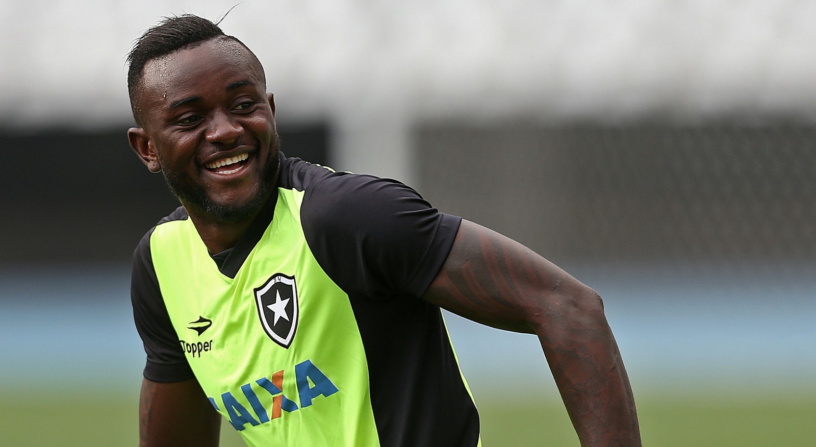 Joel encaminha saída do Botafogo, e Cruzeiro negocia empréstimo ao Avaí