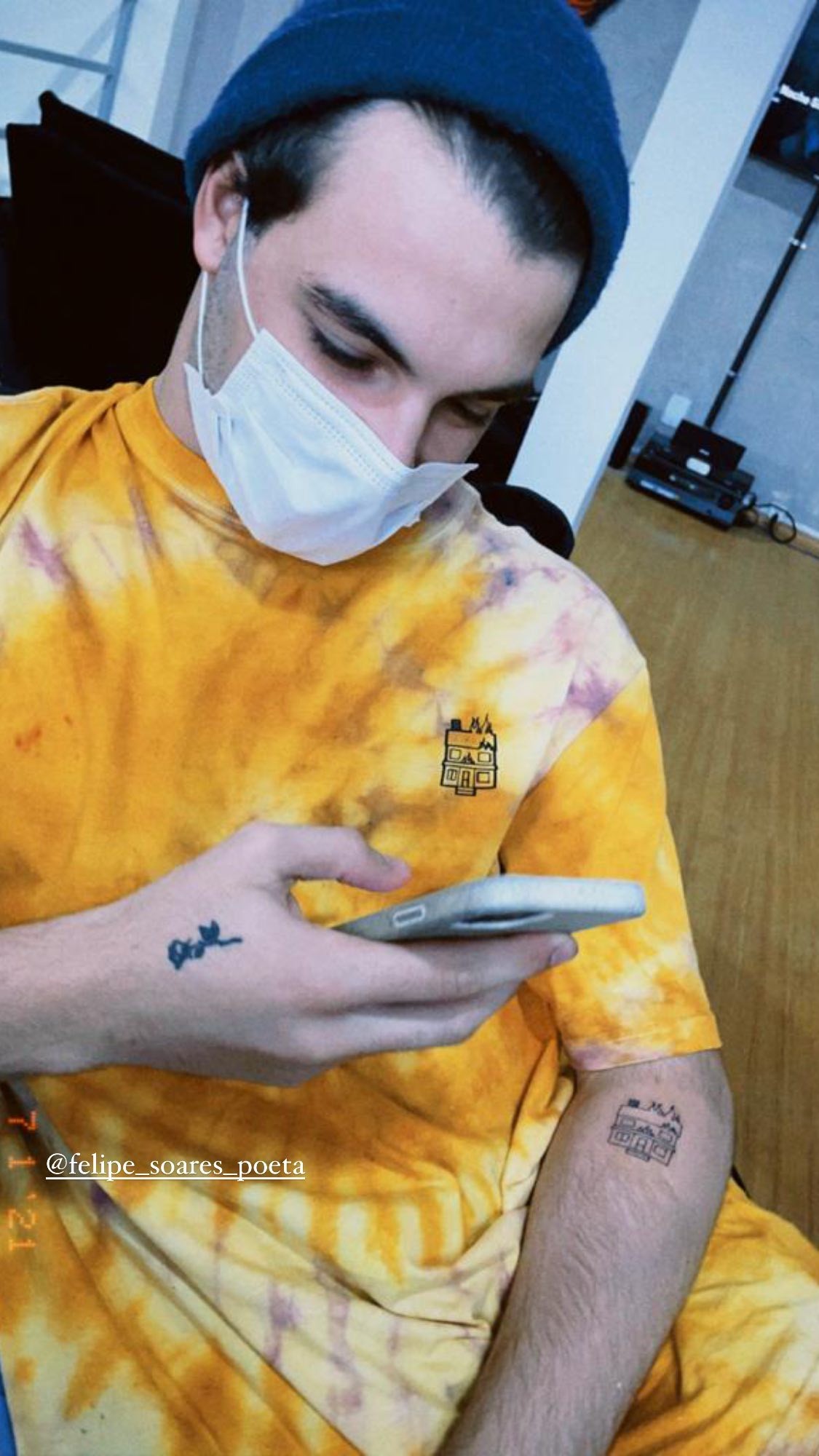 Felipe Poeta, filho de Patrícia Poeta, também fez tatuagem (Foto: Reprodução/Instagram)