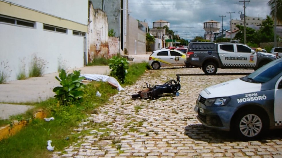 Ubiraci foi perseguido e morto no Centro de Mossor&oacute; &mdash; Foto: Hugo Andrade/Inter TV Cabugi