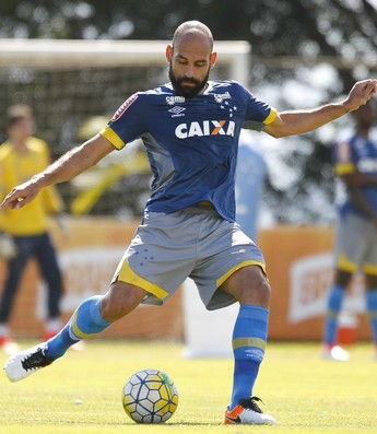 Para vencer em casa, Cruzeiro tem que ter vontade a mais, diz Bruno Rodrigo
