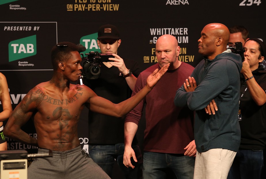 Anderson Silva chega como azarÃ£o em uma luta pela terceira vez seguida na carreira