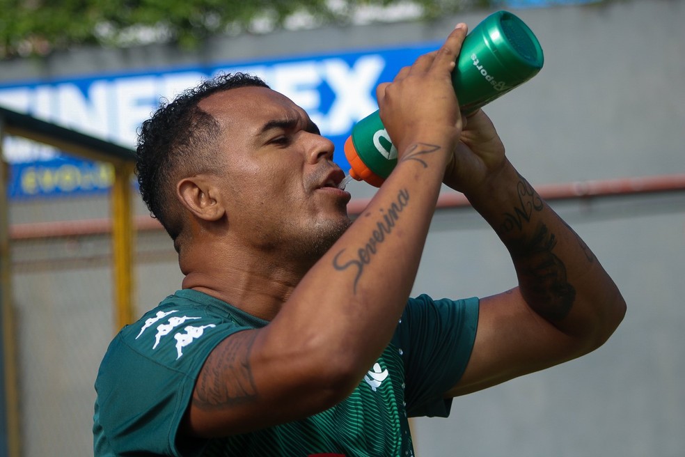 Atacante Zé Carlos chegou com status de principal contratação para o restante da temporada — Foto: Samara Miranda/Ascom Remo