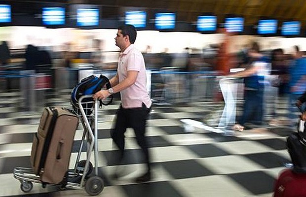 Movimento de passageiros no Aeroporto de Congonhas, em São Paulo (Foto: Reprodução/Facebook)