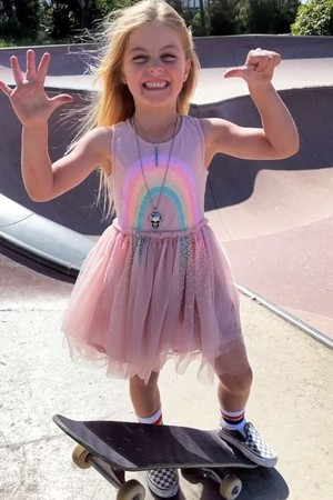 Paige Tobin, 6, anda de skate desde que tinha dois anos de idade (Foto: Reprodução/Instagram)