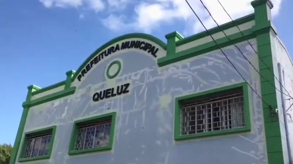 Prefeitura de Queluz retrocede flexibiliza&ccedil;&atilde;o e apenas com&eacute;rcios essenciais podem abrir &mdash; Foto: Reprodu&ccedil;&atilde;o/TV Vanguarda