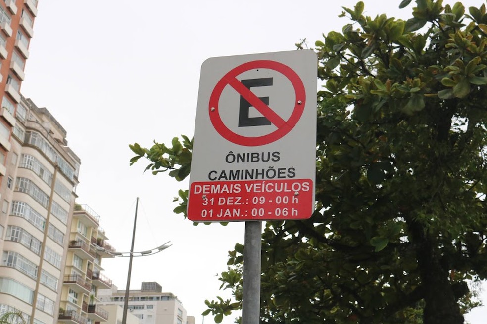 Orla de Santos terá restrição de estacionamento para festa de Réveillon — Foto: Raimundo Rosa/Prefeitura de Santos/Divulgação