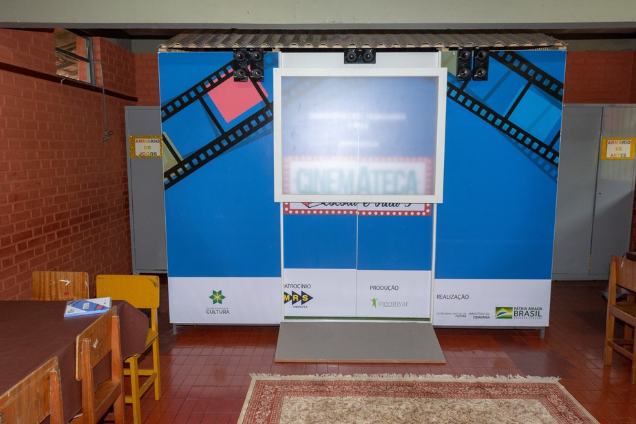 Projeto distribui gratuitamente cinematecas e bibliotecas para escolas pÃºblicas do Rio de Janeiro 