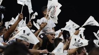 Sócios torcedores do Corinthians. Marcos Ribolli/Globo Esporte — Foto: Marcos Ribolli/Globo Esporte