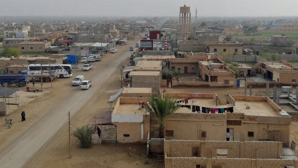 Células adormecidas do Estado Islâmico têm sido acionadas em cidades como al-Tayyana, em Deir al-Zour — Foto: BBC