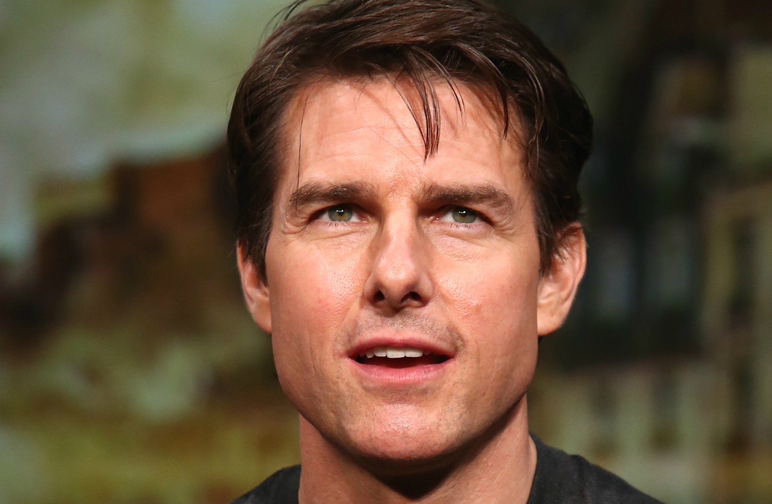 Tom Cruise era seminarista e tinha tudo para ser padre, mas foi pego trazendo álcool para dentro do seminário. Hoje o ator é fervoroso adepto da cientologia. (Foto: Getty Images)