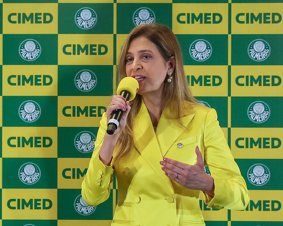Leila diz não temer perder apoio após cortar ingresso com desconto de conselheiros do Palmeiras