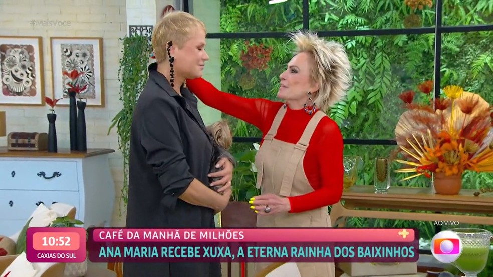 Xuxa e Ana Maria no 'Mais Você' — Foto: TV Globo