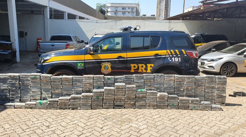 Mais de 500 kg de cocaína apreendidos — Foto: PRF