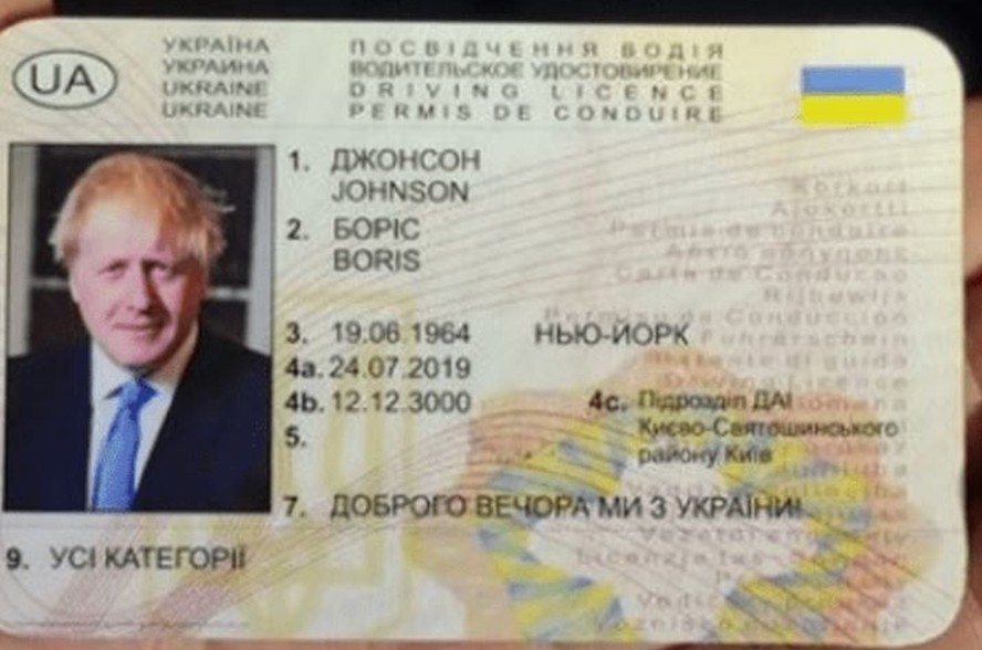 Polícia prende homem com carteira de motorista falsa em nome de Boris Johnson na Holanda