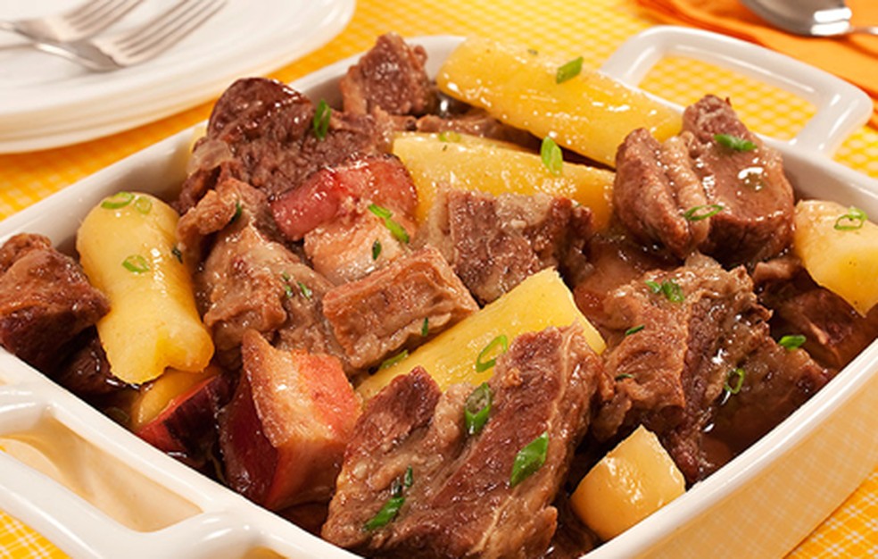 Receita De Costela Com Mandioca Receitas Receitas Cozinhe em fogo baixo, por 40 minutos após iniciada a pressão. receita de costela com mandioca