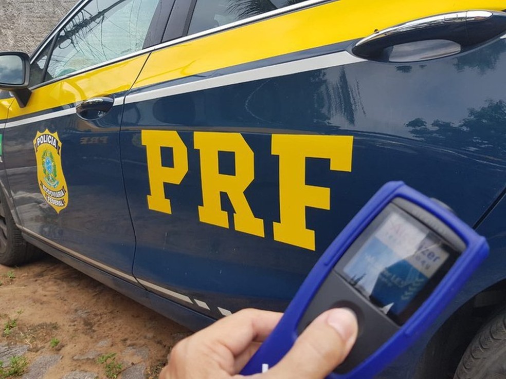 Polícia Rodoviária Federal (PRF) bafômetro Natal RN Rio grande do norte Lei Seca embriaguez ao volante — Foto: Divulgação/PRF