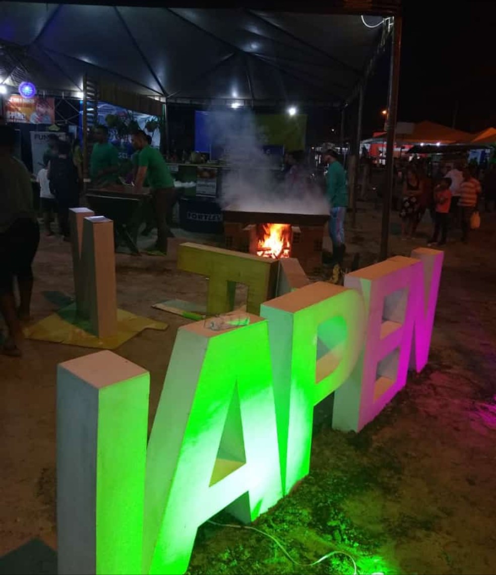 Stand do Iapen-AC dentro da Expoacre Juruá oferece degustação de farinha, tapioca e beiju para público — Foto: Divulgação/Iapen-AC