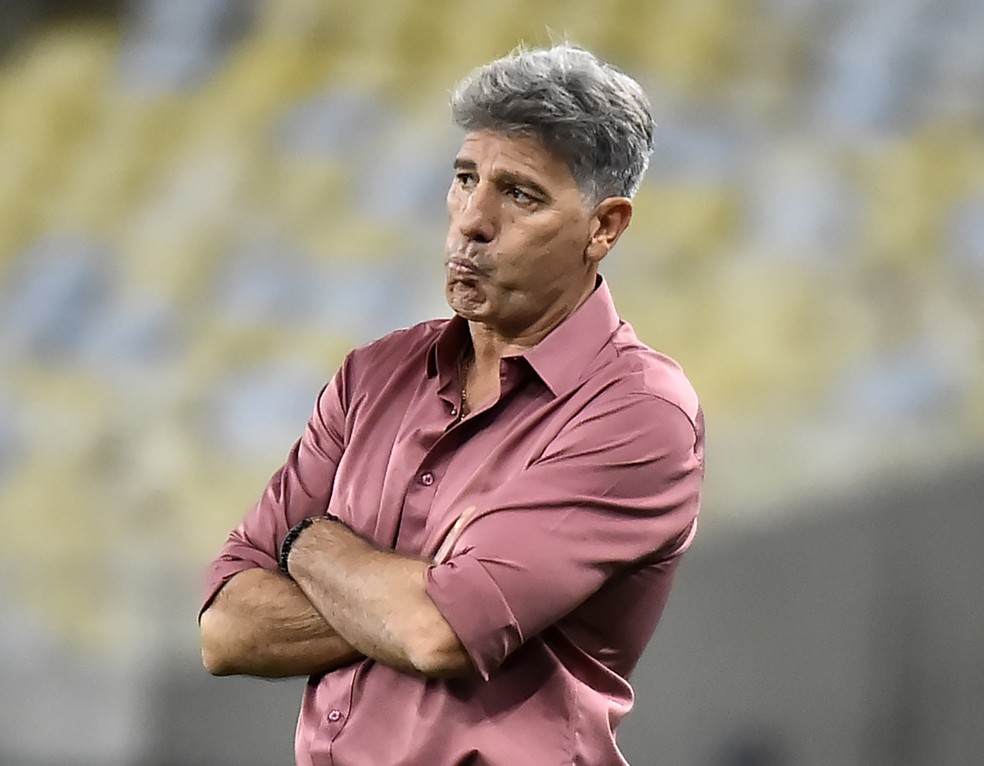 Após empate em casa com Cuiabá, Renato critica árbitro de vídeo: VAR apita jogos