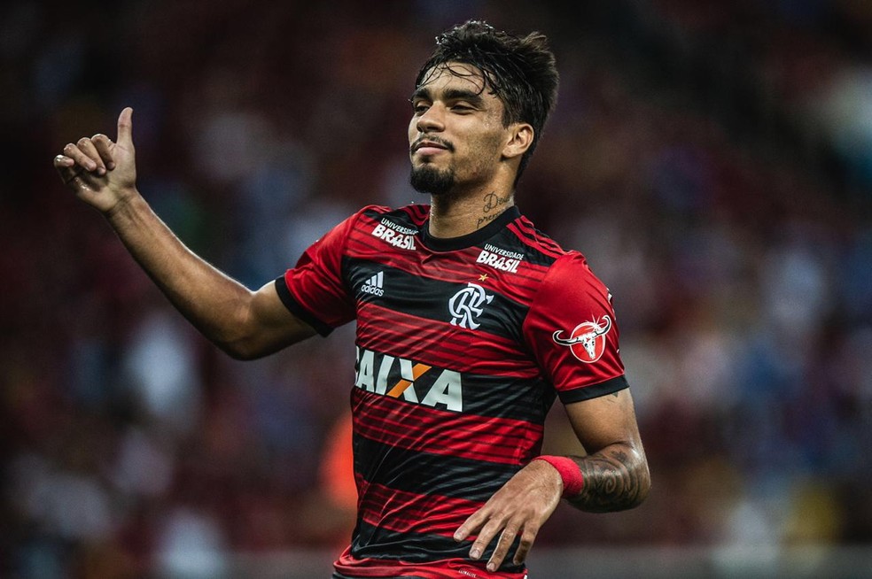 Paquet&aacute; durante o duelo contra o Atl&eacute;tico-PR &mdash; Foto: Pedro Martins / SOCCERIS