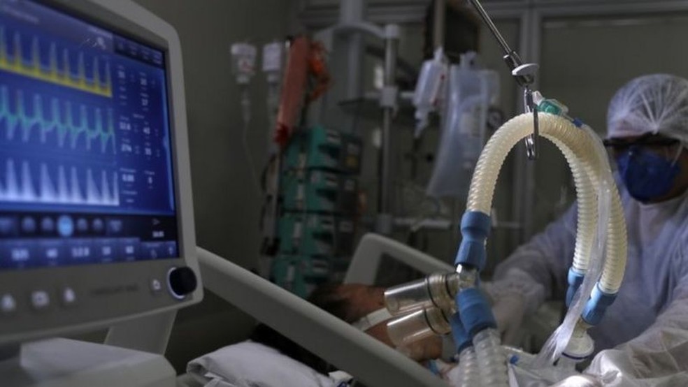 UTI em São Paulo; pesquisa com farmacêuticos de hospitais paulistas despertou preocupação com o desabastecimento de medicamentos cruciais — Foto: REUTERS