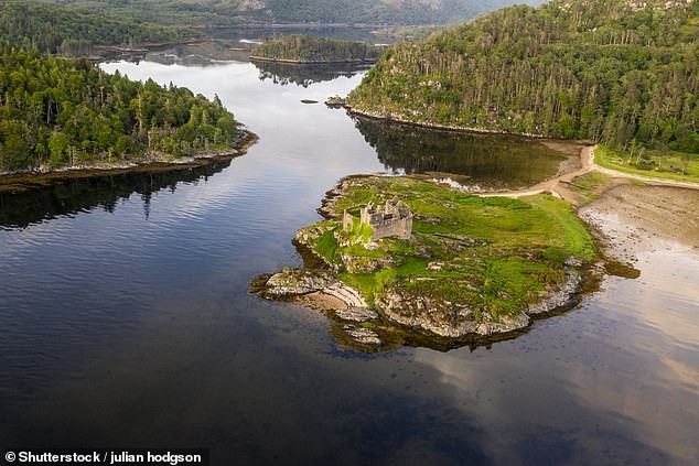Ilha na Escócia (Foto: Divulgação / Julian Hodson)