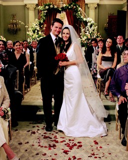 Mônica (Courteney Cox) e Chandler (Matthew Perry), de "Friends", formam um dos nossos casais preferidos da TV