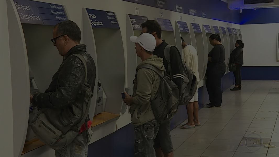 PIS/Pasep 2022: novo lote do abono salarial sai nesta terça