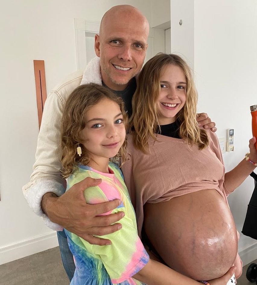 Fernando Scherer com as filhas Isabella e Brenda (Foto: Reprodução/ Instagram)