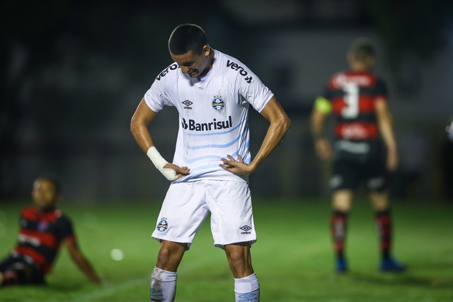 Ricardinho comemora fim de seca de gols e da razão as cobranças da torcida: Estão certos