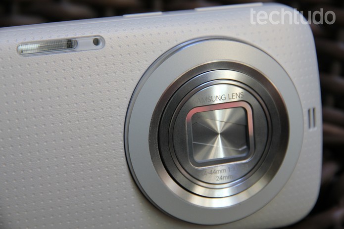Galaxy K Zoom tem uma lente com performance muito boa (Foto: Tainah Tavares/TechTudo)