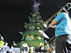 Lançamento de decoração natalina é cancelado após chuva em Manaus
