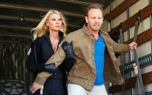 Tara Reid Detona Produtora De Filme Trash Sharknado Que Teria Pago A Ela Um Quarto Do Cache De Ator Companheiro De Elenco Monet Filmes