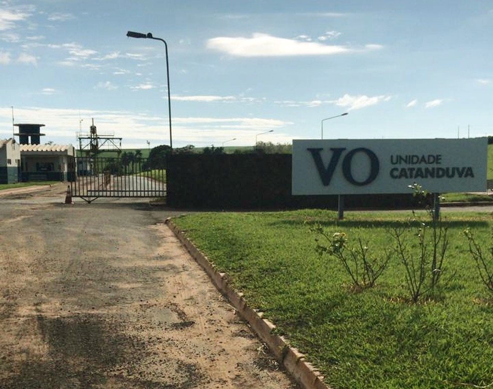 Usina de Ã¡lcool em Ariranha (SP) Ã© assaltada por 12 homens armados â Foto: GridÃ¢nia Brait/TV TEM