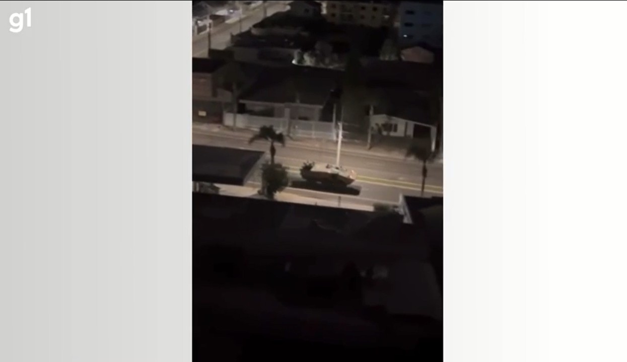 Vídeo mostra blindado do Exército usado para proteção de área militar em noite de ataque em Guarapuava; ASSISTA
