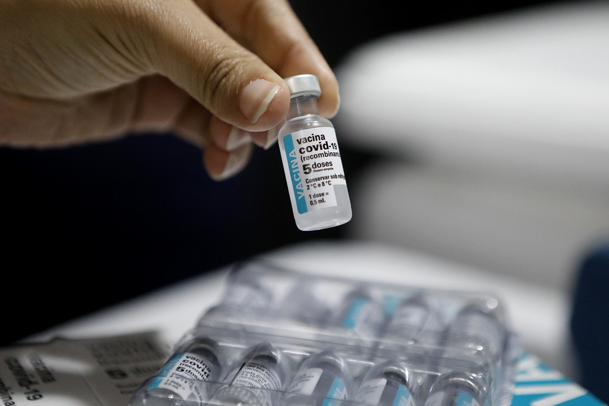 Aplicação da  2ª dose da AstraZeneca  deve ser retomada nesta quarta (27) em Montes Claros, diz Prefeitura