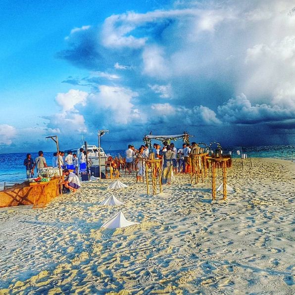 O casamento de Isabeli Fontana e Di Ferrero nas Maldivas (Foto: Reprodução/ Instagram)