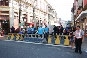 Com a mudança, várias ruas do centro foram bloqueadas  (Foto: Carlos Eduardo Matos/G1 AM)