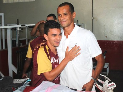 Rivaldo e Edson Ratinho (Foto: Geraldo Bertanha/ Mogi Mirim)
