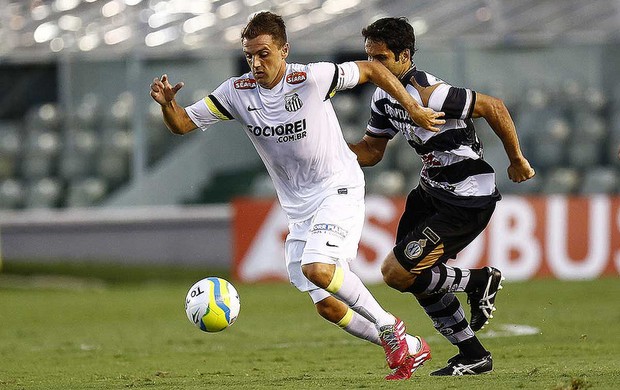 Mastroiani comemora o retorno da bola branca: Gol fica mais bonito