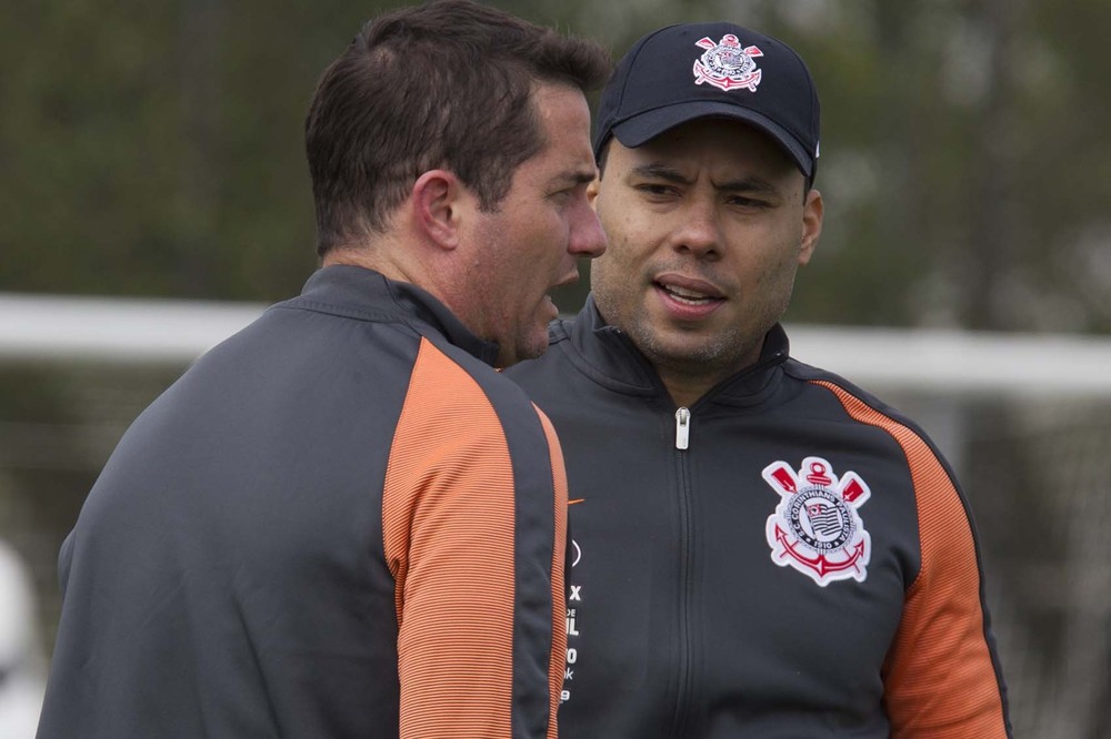 [ENQUETE] Torcedor, você concorda em Osmar Loss não viajar mais com o Corinthians?