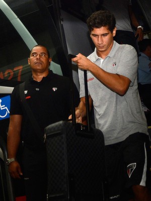 Ganso não treina, mas enfrenta o Cruzeiro no domingo