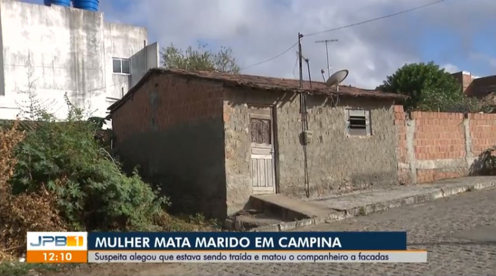 Suspeita de matar marido a facadas na frente dos filhos para priso domiciliar, em Campina Grande  Foto: TV Paraba/Reproduo