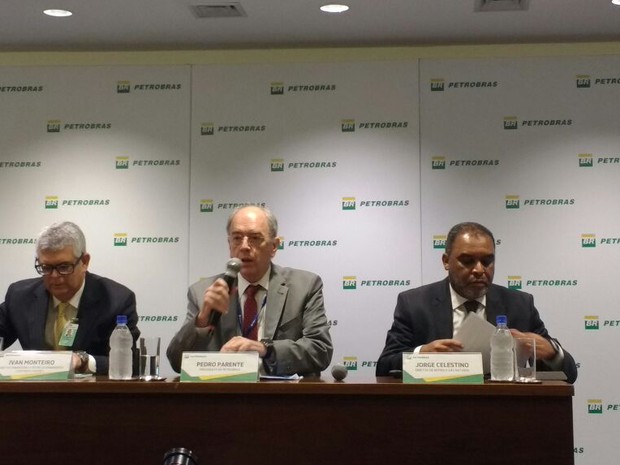 Petrobras detalha nova política de preços em coletiva no Rio de Janeiro, nesta sexta-feira. (Foto: Daniel Silveira/G1)