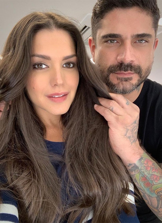 Thais Fersoza e o cabeleireiro Tiago Aprigio (Foto: Reprodução/Instagram)