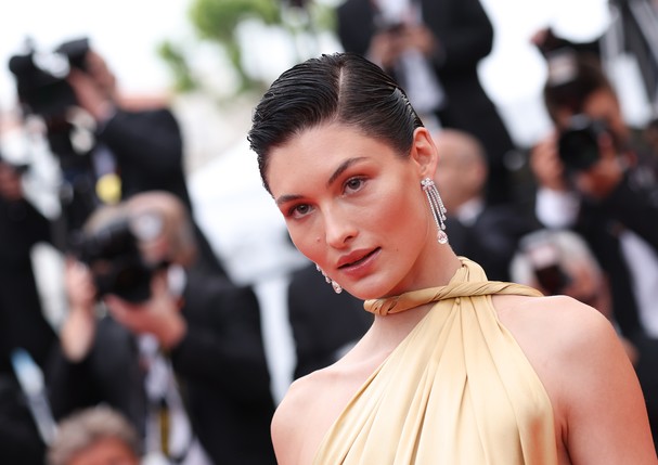 CANNES, FRANCE - MAY 18: Grace Elizabeth attends the screening of "Top Gun: Maverick" during the 75th annual Cannes film festival at Palais des Festivals on May 18, 2022 in Cannes, France. (Photo by Vittorio Zunino Celotto/Getty Images) (Foto: Getty Images)