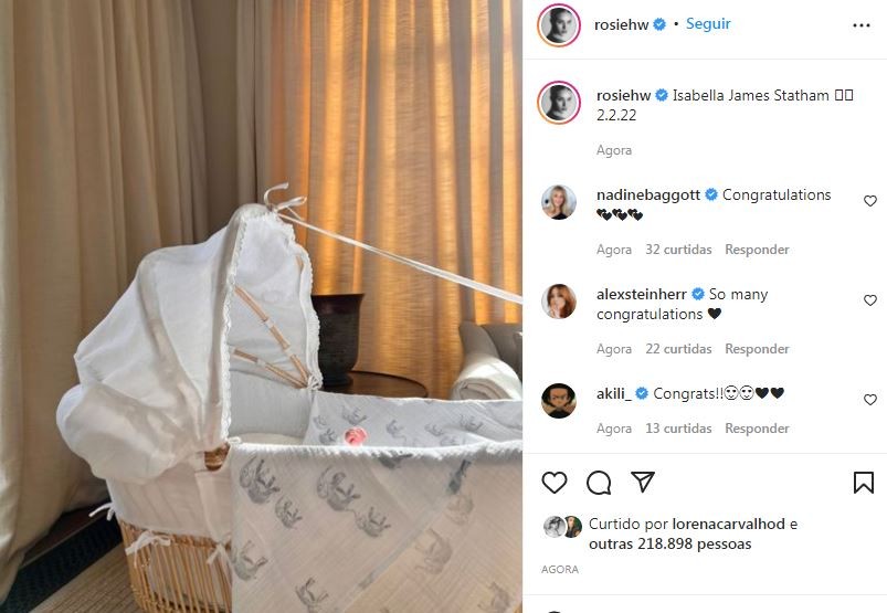 Rosie Huntington-Whiteley deu à luz uma menina (Foto: Reprodução / Instagram )