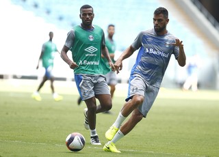 Maxi e quatro reforços: confira a 1ª lista de relacionados do Grêmio em 2017