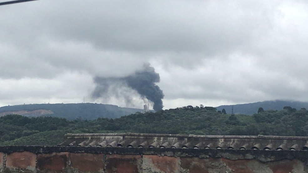 Explosão em Balsa Nova deixou um homem morto (Foto: Corpo de Bombeiros/Divulgação)