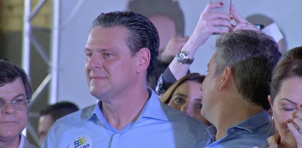 Carlos Fávaro (PSD) teve a terceira maior votação e tentou ocupar vaga — Foto: TVCA/ Reprodução