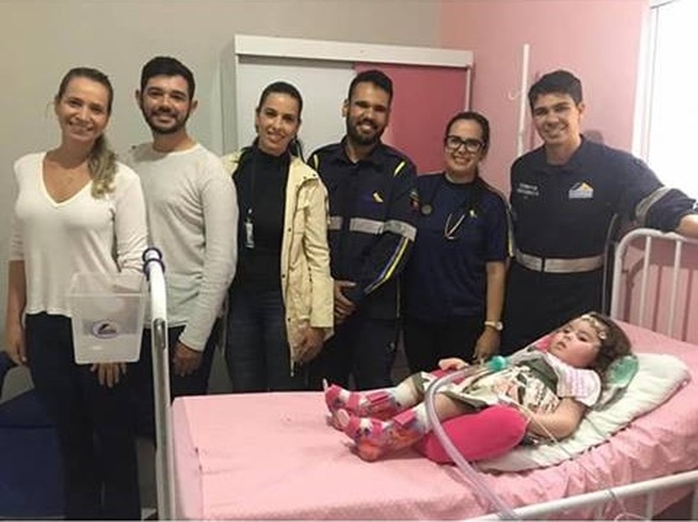 Criança volta para casa após 2 anos internada em hospital de Campina Grande — Foto: Rosalva Costa/Arquivo Pessoal